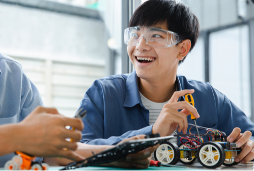 Finding the Right Summer Program for Academic and Personal Goals